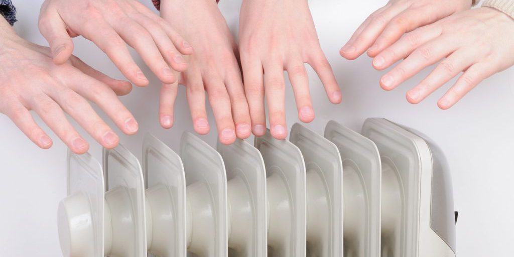 Freddo estremo ad Arcangelo: i residenti denunciano condizioni di vita precarie nelle loro abitazioni