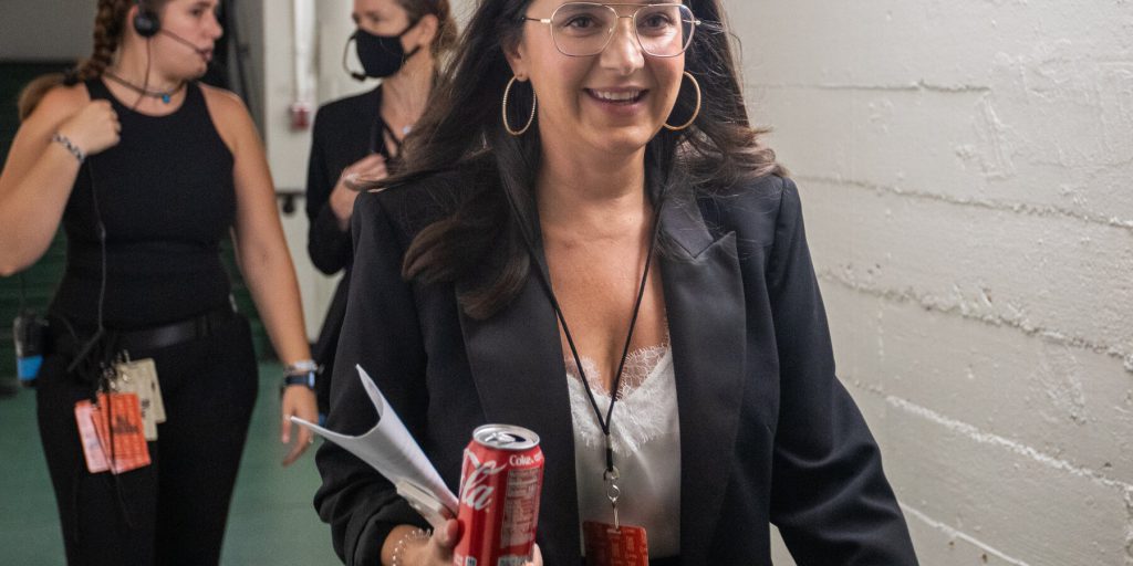 Bari Weiss’s First Days at CBS: Booking Big Guests and Irked by Leaks