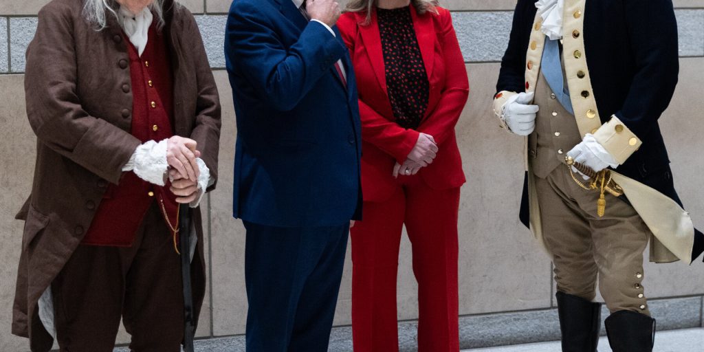 Monete del 250° anniversario degli Stati Uniti omettono temi di schiavitù e diritti civili