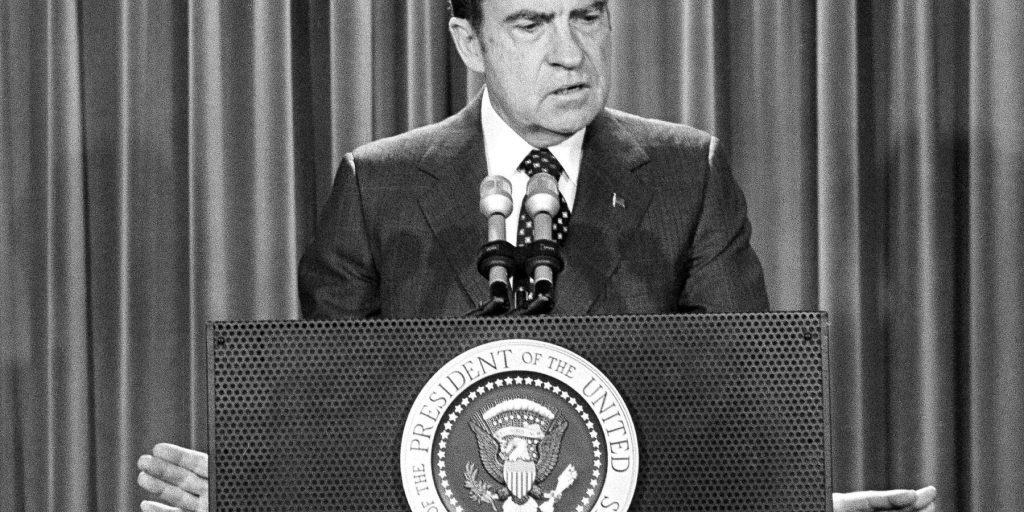 There Are Lessons From the Nixon Era in Trump’s Attempts to Freeze Spending