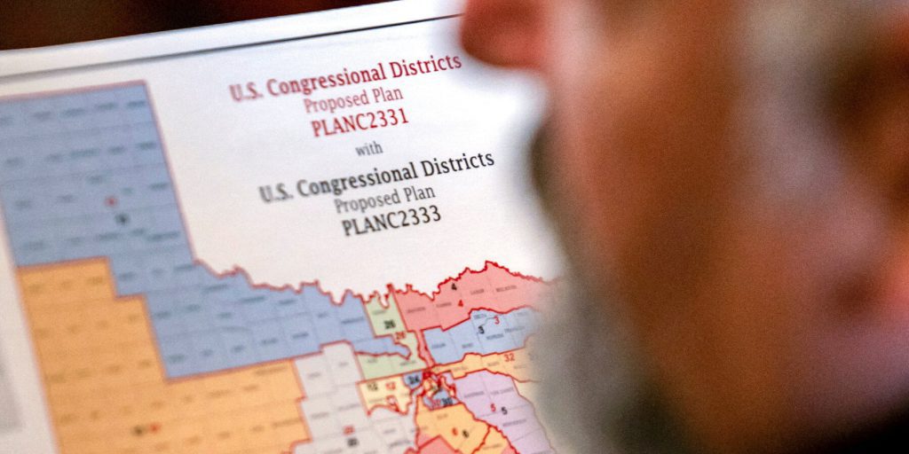 Supremo Corte autorizza Texas a usare nuove mappe di districazione per le elezioni di metà mandato