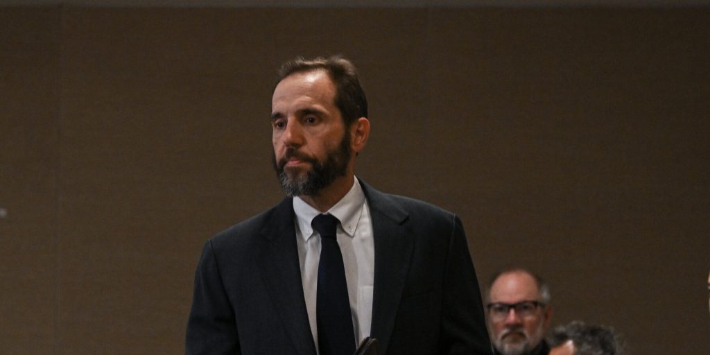 Jack Smith, Trump’s Target, Moves From Defense to Counterattack