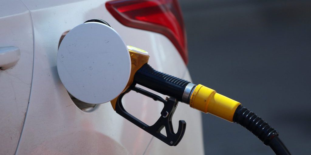 Еще три страны присоединились к потолку цен на российскую нефть