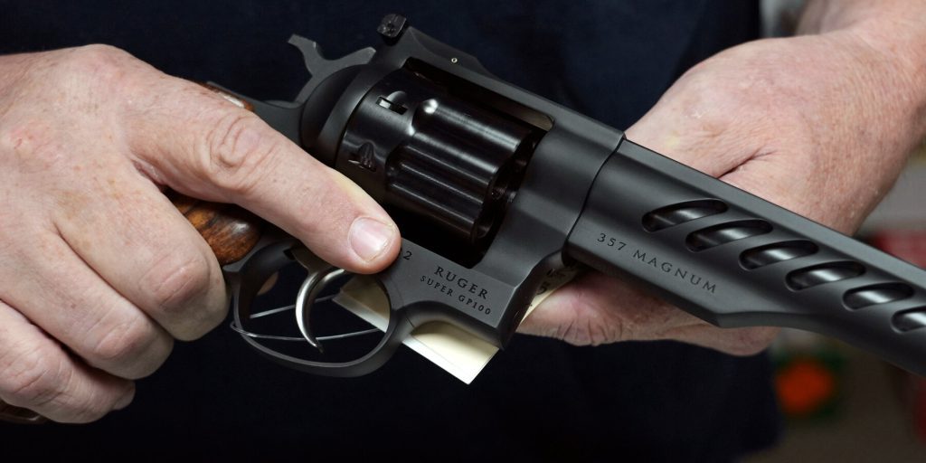 Corte d'Appello invalida il divieto di armi aperte in California per incostituzionalità