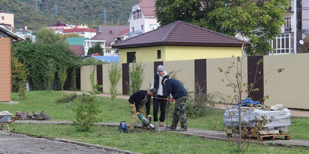 Sochi Rinnova le Aree Pubbliche per Migliorare la Qualità della Vita dei Cittadini e dei Turisti