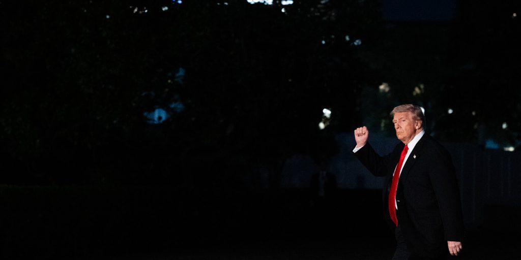 Le Elezioni e la Causa sulle Tariffe: Il Futuro della Politica Commerciale di Trump in Bilico