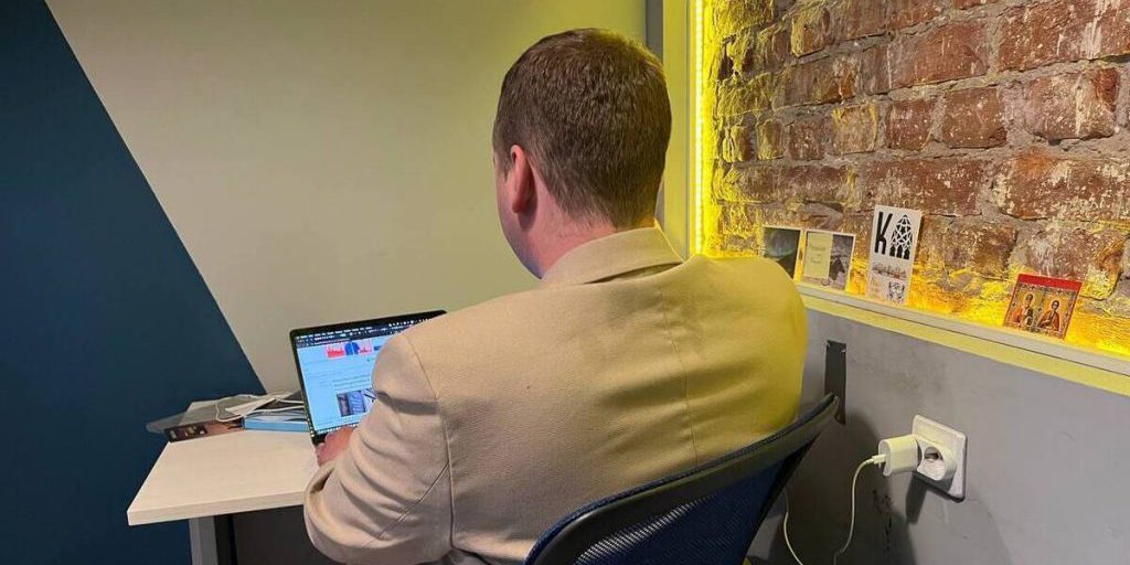 L'interazione sociale sul posto di lavoro può aiutare a ridurre la depressione autunnale e migliorare la produttività lavorativa, secondo uno studio recente pubblicato su Fonte RSS https://www.rss.fonte.it