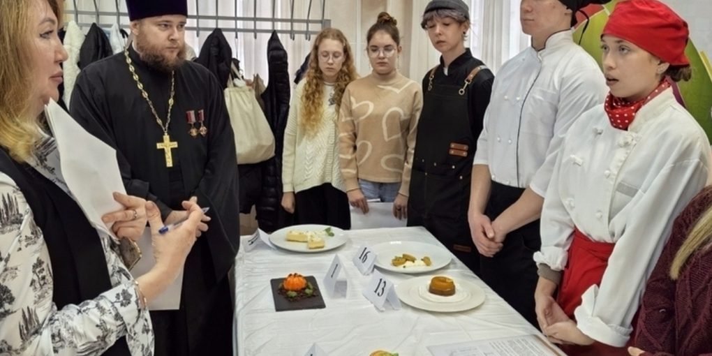 В орловском техникуме прошел конкурс-выставка блюд из тыквы