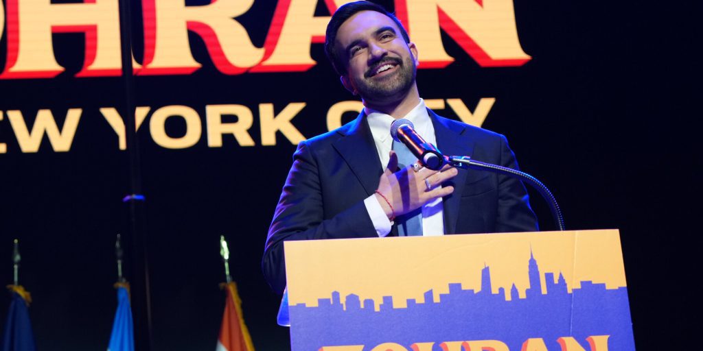 La vittoria di Zohran Mamdani: Wall Street tra collaborazione e resistenza alle politiche liberali del nuovo sindaco