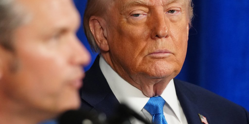 Trump interviene militarmente in Venezuela: i repubblicani chiedono spiegazioni sulla coerenza con le sue promesse di non intervento estero