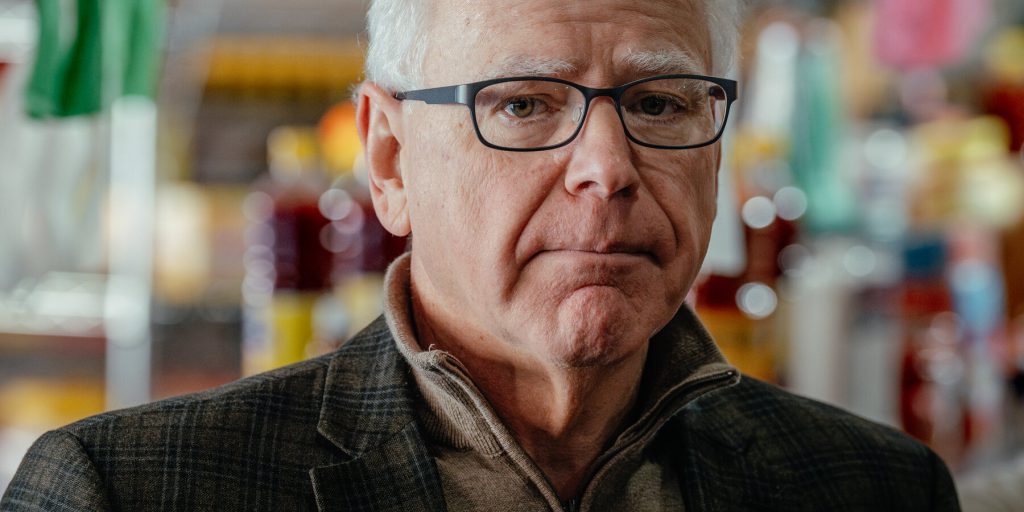 Tim Walz si ritira dalla candidatura al governatore del Minnesota, Amy Klobuchar potrebbe sostituirlo