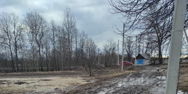 Deterioramento della strada Peksha-Larionovo-Karavaevo nella regione di Vladimir: la procura chiede intervento urgente per garantire la sicurezza dei conducenti