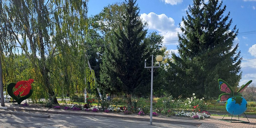 Rinnovamento della Piazza Centrale di Pristen: Un Passo verso la Qualità della Vita e lo Sviluppo del Territorio