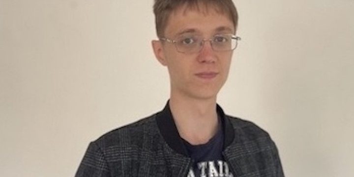 Giovane talento russo sviluppa innovativo elettrodo con finanziamento di un milione di rubli