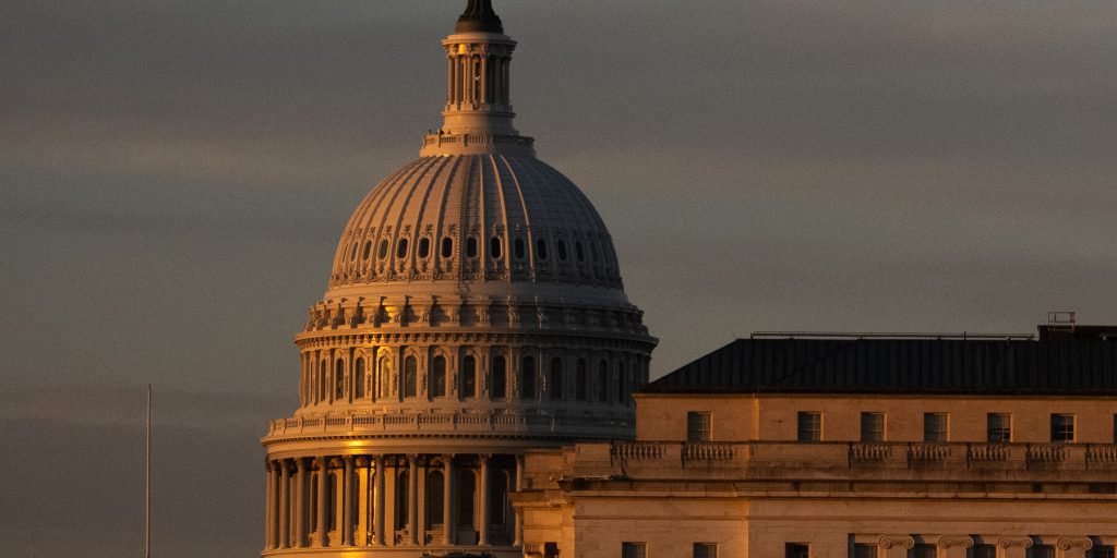Preoccupazioni crescenti tra i democratici per la campagna di attacchi letali contro i cartelli della droga lanciata dal presidente Trump