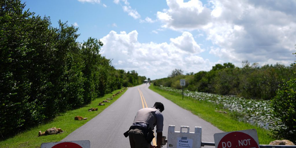 Sospensione dei licenziamenti al Dipartimento dell'Interno: cosa significa per i dipendenti e le agenzie federali
