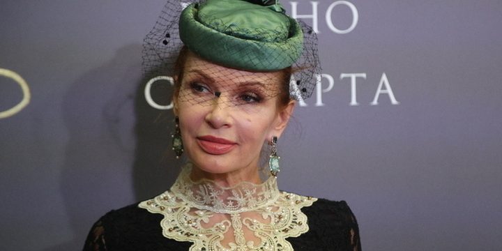 Attrice russa Evellina Bledans vittima di truffa telefonica