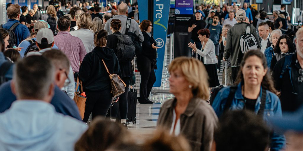 Shutdown Politics Has Republicans Singing Government’s Praises