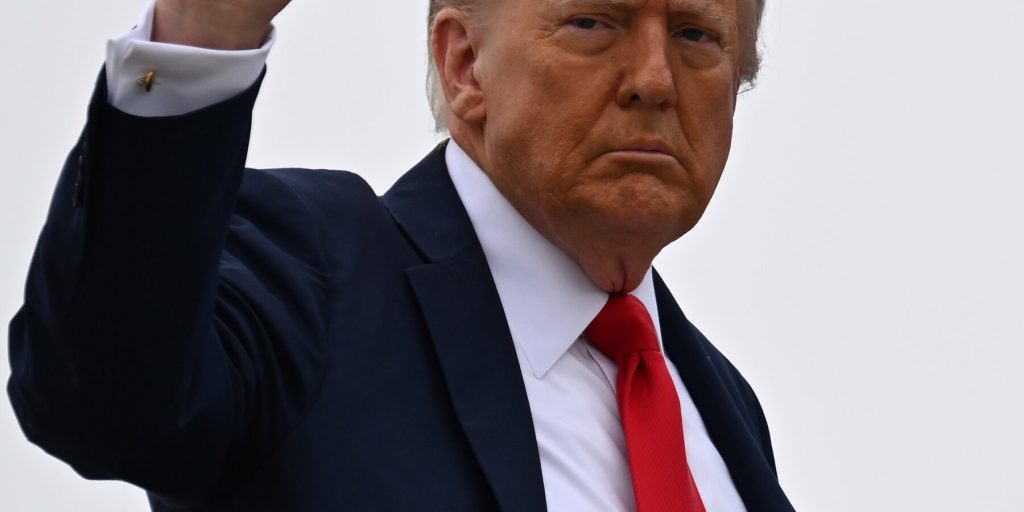 Treasury Defends Minting a $1 Trump Coin Despite 1866 Law