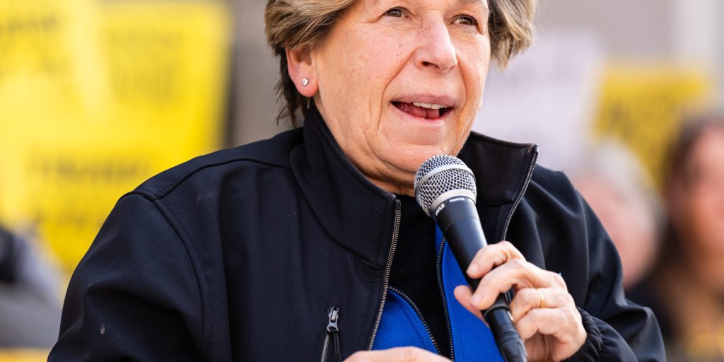 AFT denuncia lo Stato del Texas per la censura dei docenti che criticavano Charlie Kirk