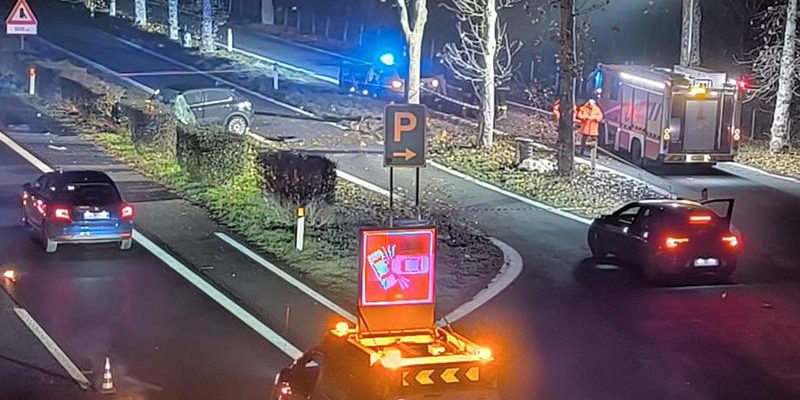 Bambina Lucia investita: furgone urta auto sull'A5