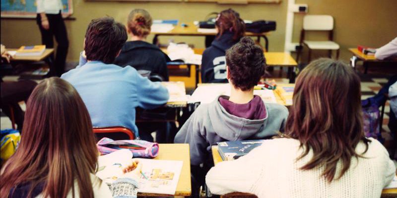 Il 60 % dei diplomati piemontesi trova lavoro entro due anni, ma la maggior parte è temporanea