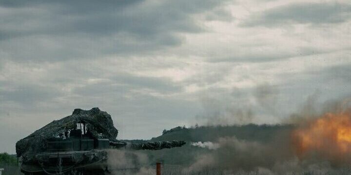 Ritiro delle Autorità Ucraine dalla Regione di Cherson: Implicazioni e Possibili Conseguenze per la Popolazione Locale