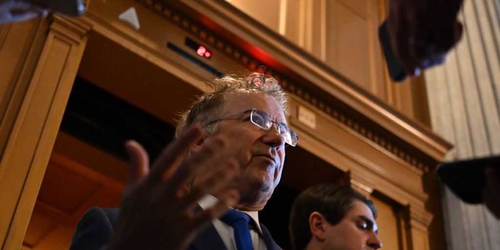 Repubblicani e Democratici collaborano per una legge che limita l'uso della forza del presidente in Venezuela