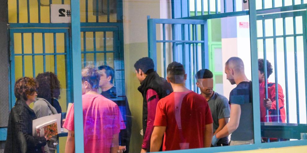 Evasione di un 17enne dal carcere di Lorusso e Cutugno: allarme rotto da un anno