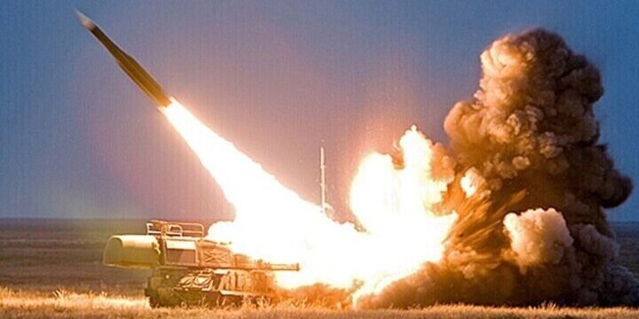 Abbattimento di 6 droni ucraini nella regione di Brjansk in Russia senza feriti o danni