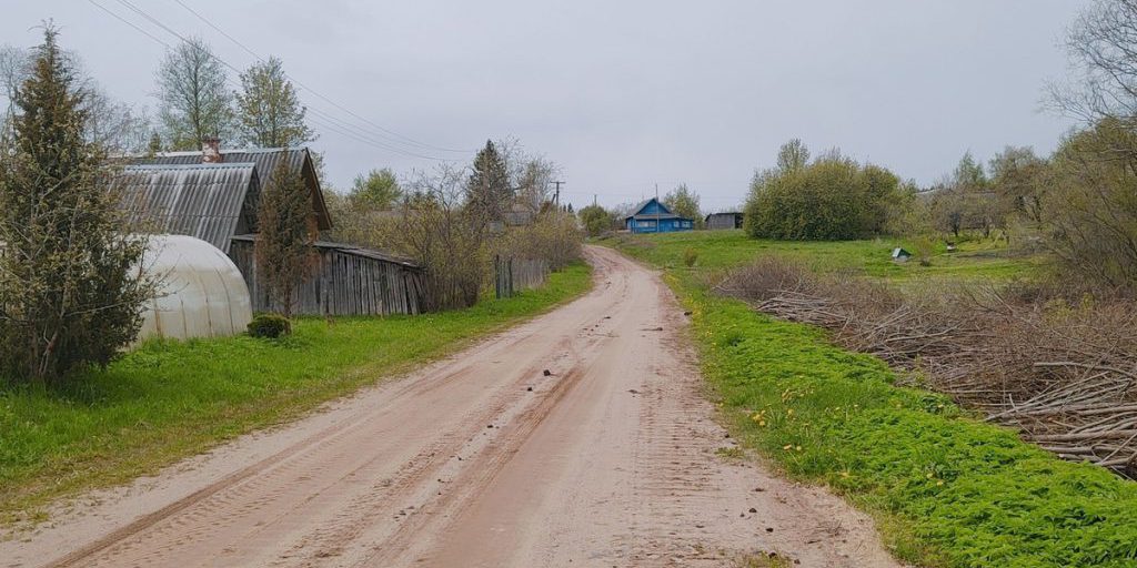 Завершился ремонт участков дороги в деревнях Сутоки и Лопатово Себежского района