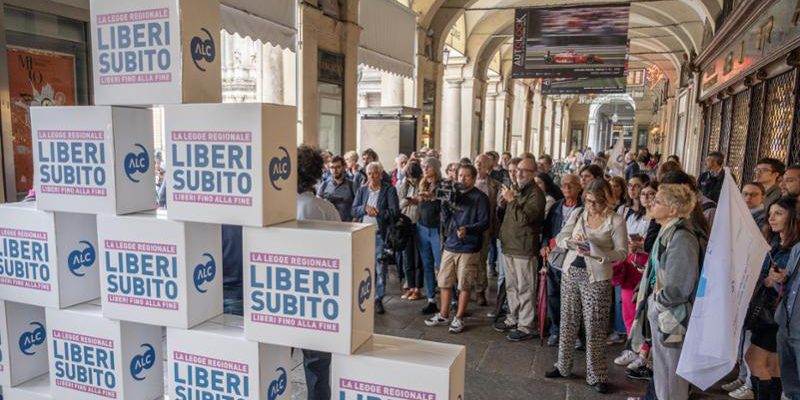 Un uomo in attesa di assistenza al suicidio: la Regione in ritardo