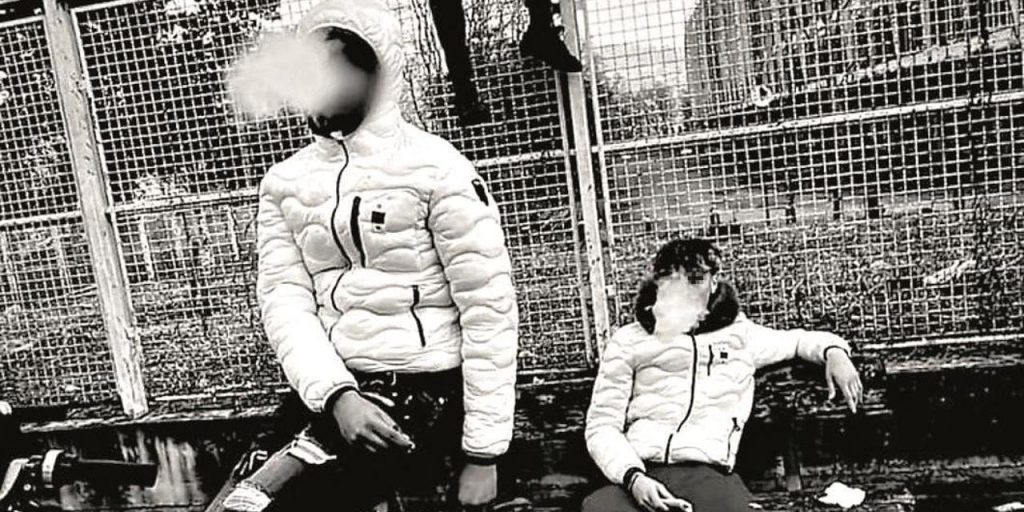 Gli amici del 15enne rapito e seviziato a Moncalieri: “La pagherete, faremo giustizia per lui”