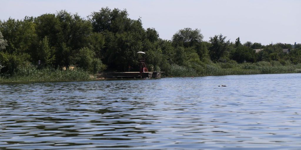 Турист пошел купаться в шторм и был унесен течением