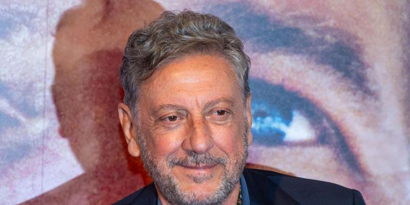 Roberto Castellitto: il governo deve salvare il cinema, stop alle polemiche che minacciano l'industria