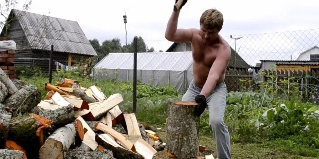 Завтра мужчинам Калмыкии следует заготовить дрова на зиму