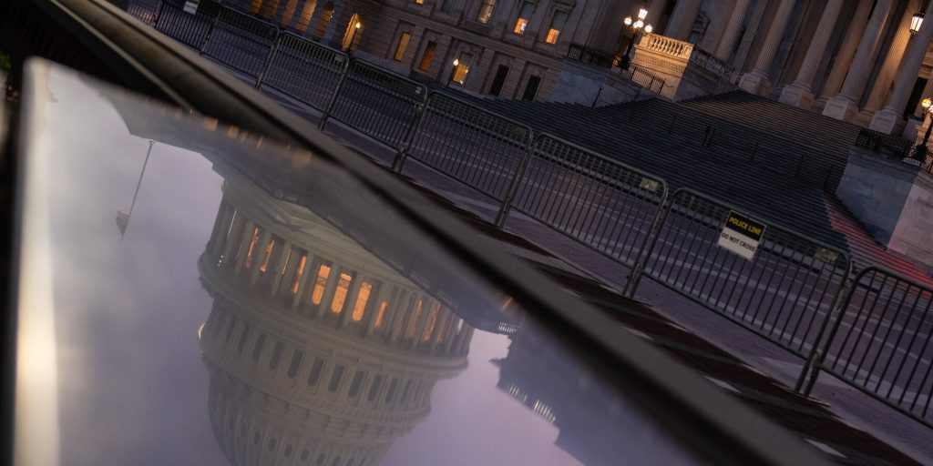 La Chiusura del Governo Federale: I Democratici Potrebbero Avere la Chiave per la Risoluzione