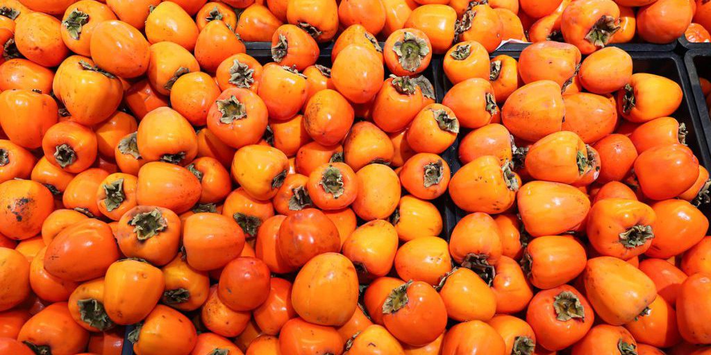 Эксперт рассказала, как правильно выбрать спелую и сладкую хурму