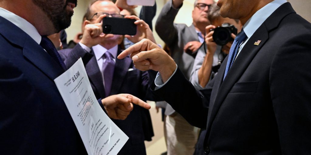 Lawler Confronts Jeffries in Showy Exchange in a Tense Capitol