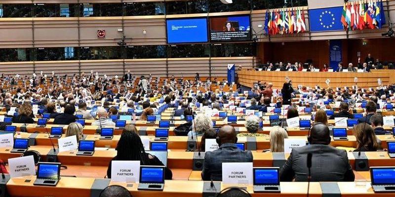 Piedmonto guida l'UE nell'IA: sanità, cartelle cliniche e ambiente al centro del piano di Cirio a Bruxelles