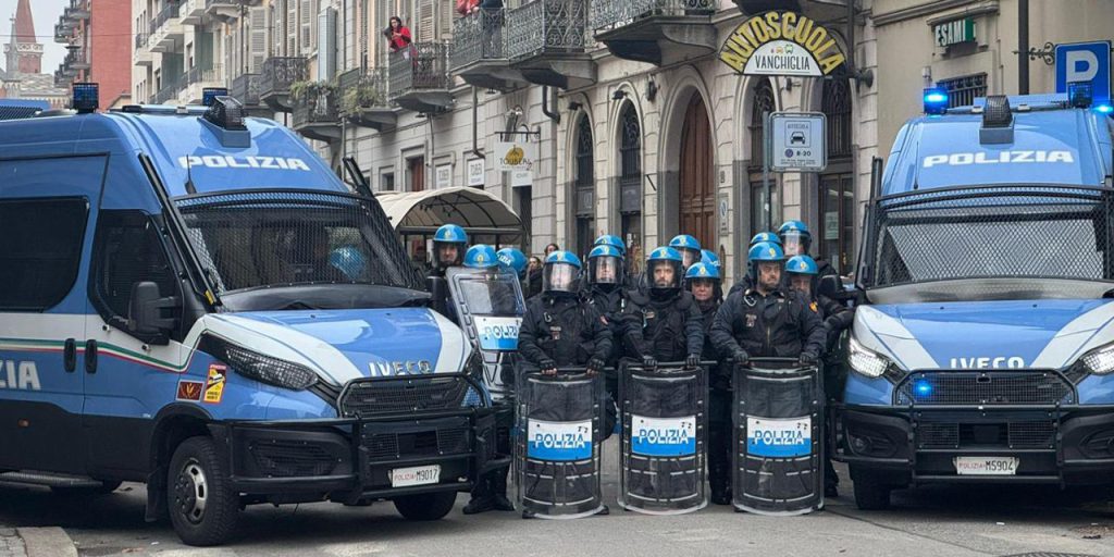 Vanchiglia: chiusura strade e proteste dei commercianti durante le operazioni militari