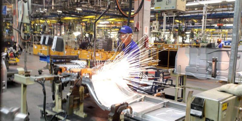 Il Nord Ovest mette il turbo e cresce più di tutti. “Di nuovo locomotiva d’Italia”