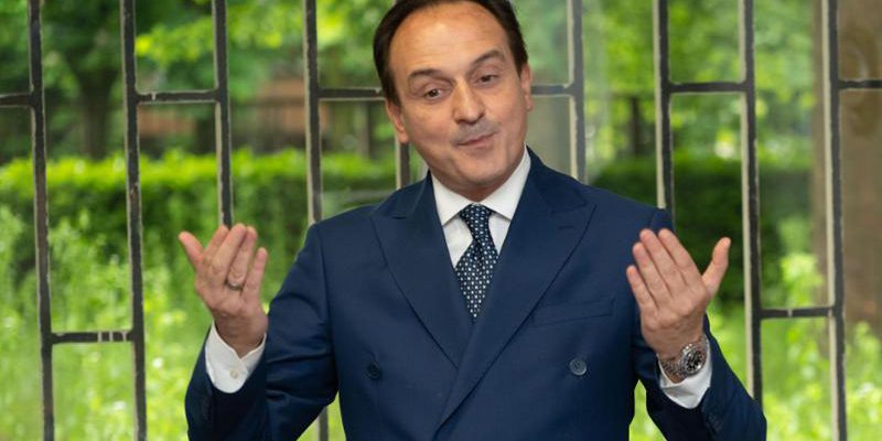 Cirio cerca accordo tra partiti di centrodestra dopo conflitto tra Fdl e Carroccio in Consiglio regionale.