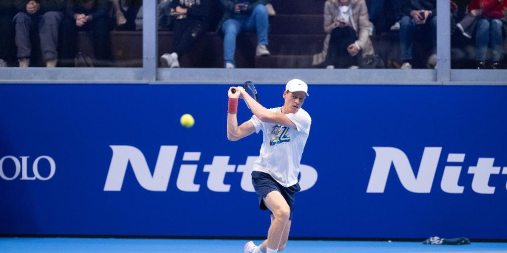 Jannik Sinner si allena a Torino in vista delle Nitto ATP Finals