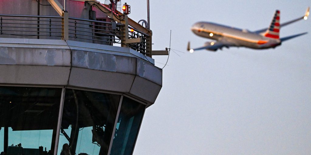 I Controllori del Traffico Aereo e la Fine dell'Ultimo Shutdown: Fatti e Conseguenze