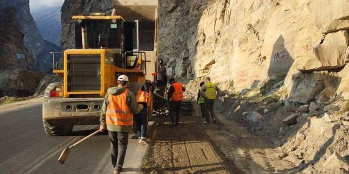 Riparazione della strada Bujnaksk-Gimry-Chirkata in Dagestan quasi completata migliorando viabilità e sicurezza nella regione