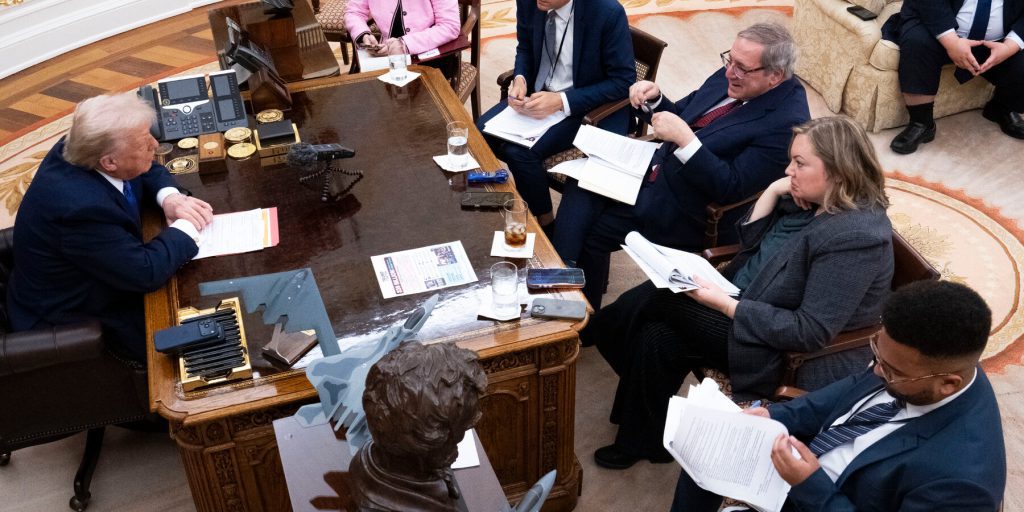 Strategie di preparazione dei giornalisti del New York Times per l’intervista al presidente Trump