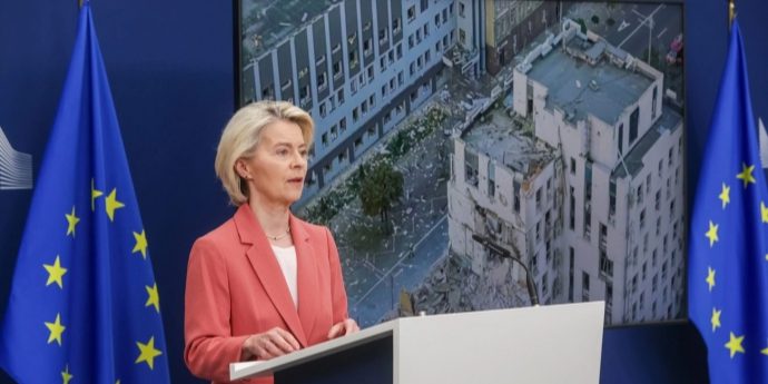 UE propone prestito di 90 miliardi di euro per l'Ucraina