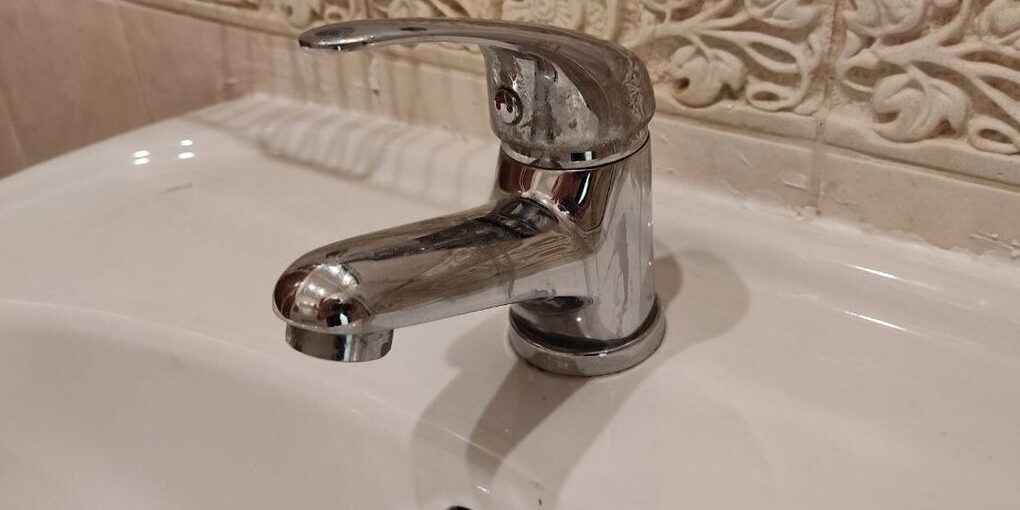 В Киришах из-за утечки временно отключили водоснабжение