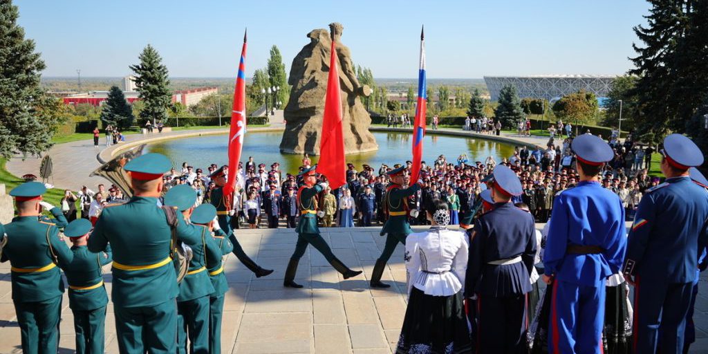 На Мамаевом кургане в Волгограде стартовал слет казачьей молодежи